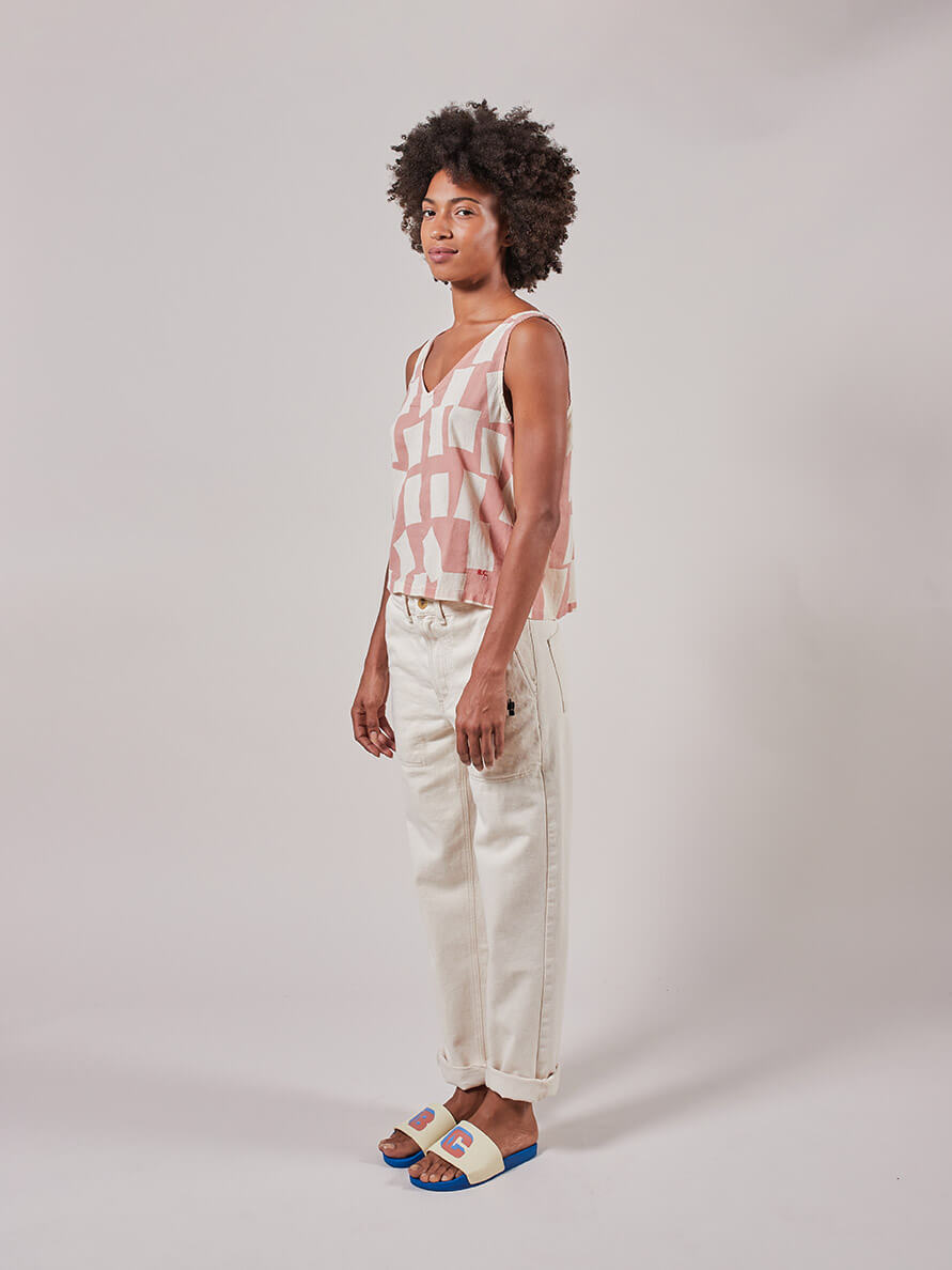 Fingers Crossed Embroidery Straight Jean