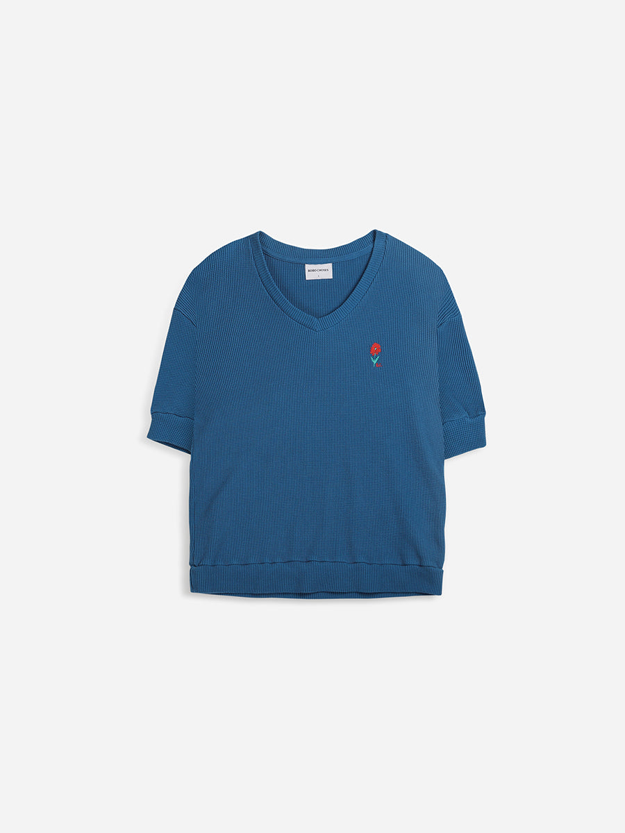 Petunia V-neck T-shirt