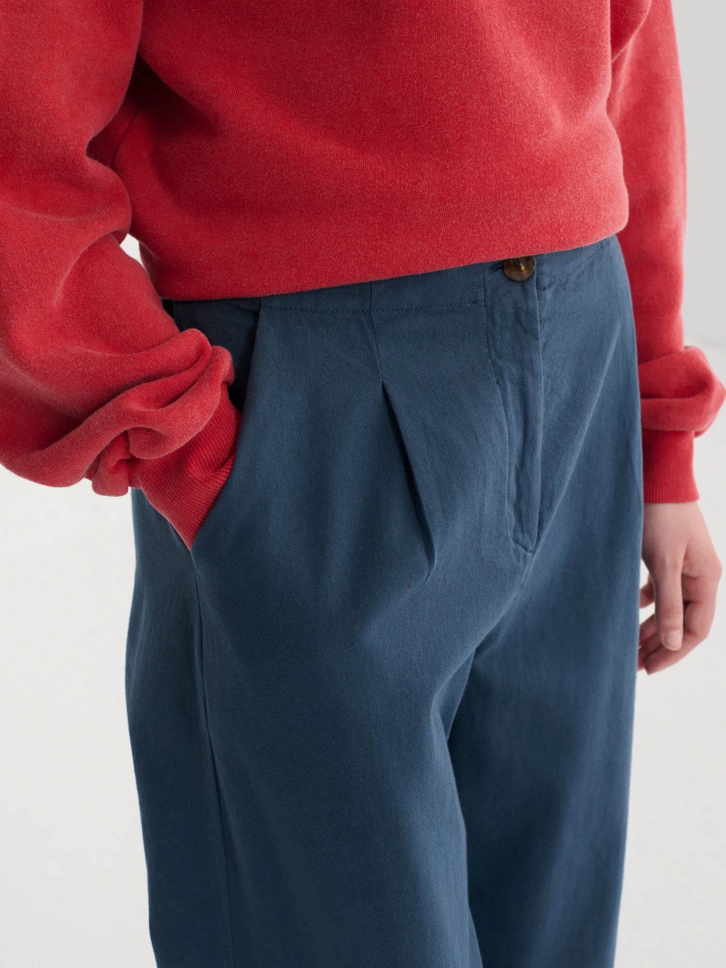 Pleated straight leg trousers