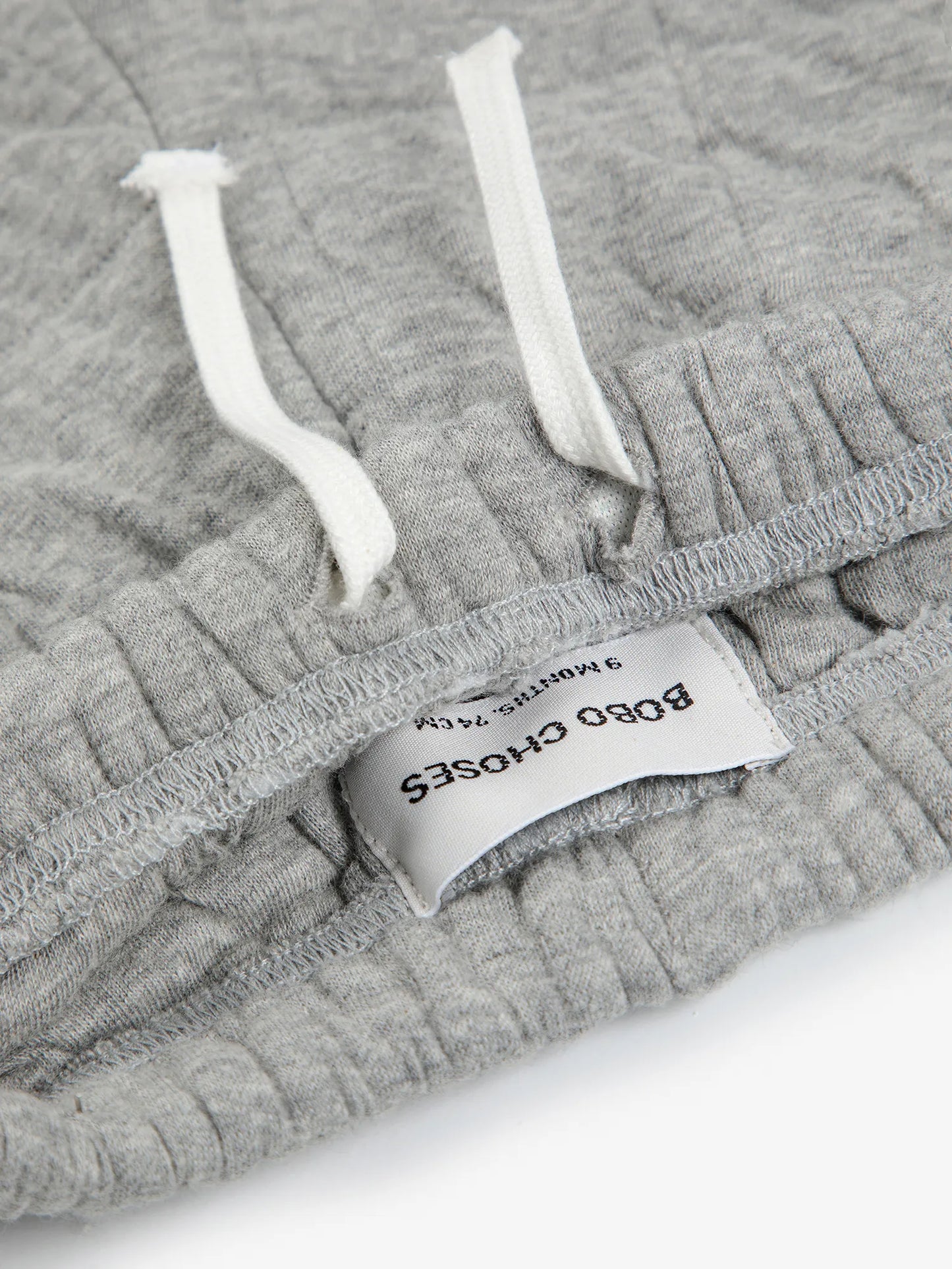 Pantalons esportius enconxats