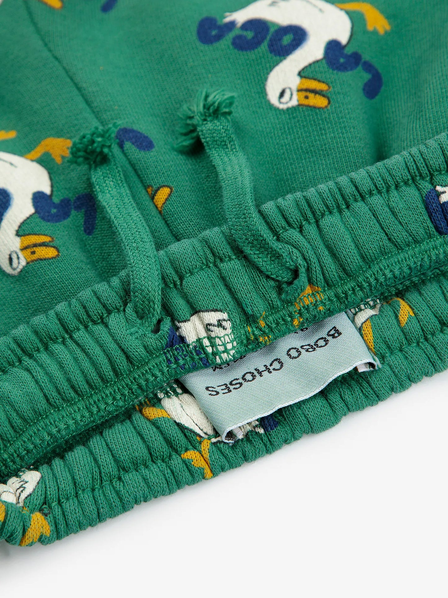 La oca all over sweatshirt look