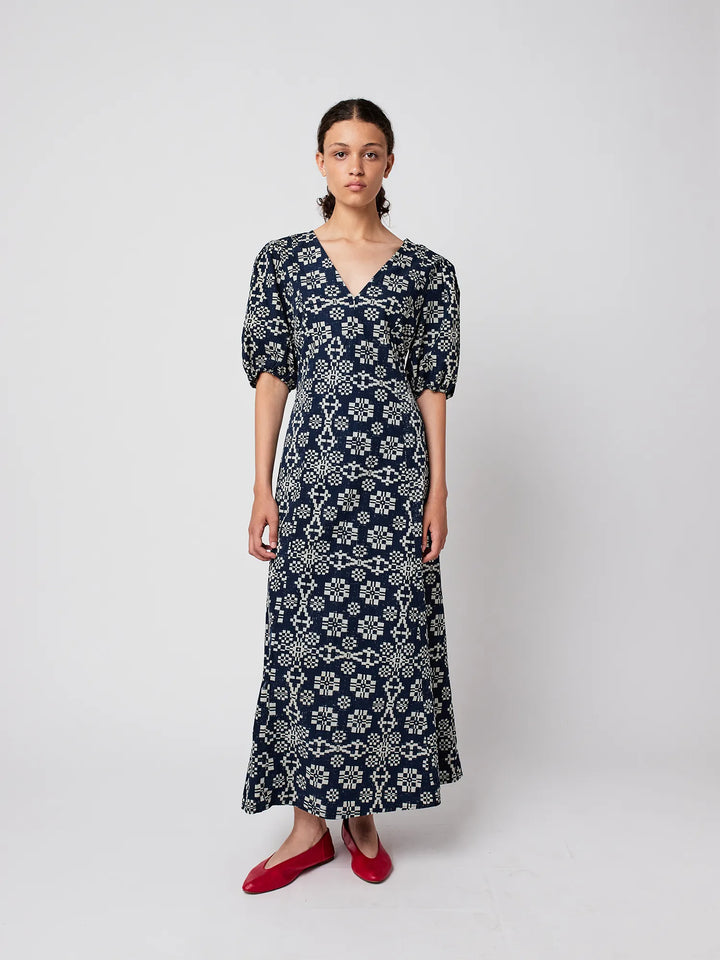 Kaleidoscope pattern evase v-neck dress