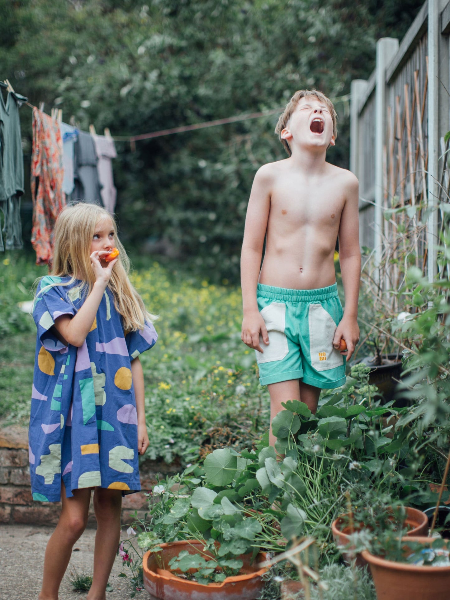 Contrast pocket woven shorts