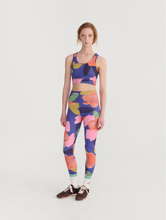 Blooming pattern sporty top