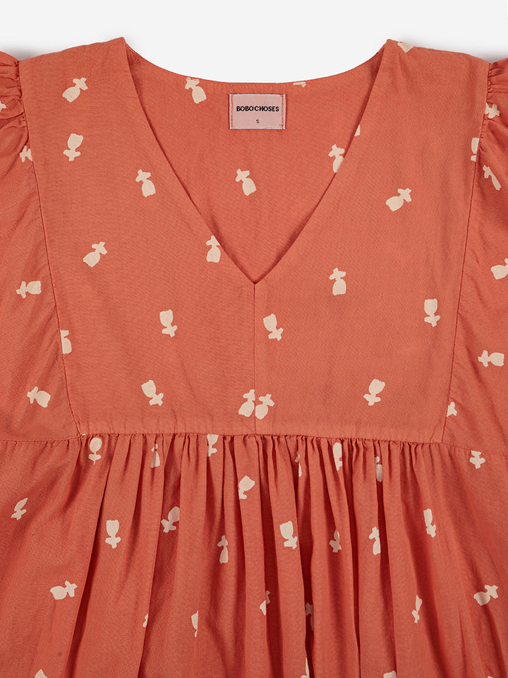 Maxivestit amb coll en punta Beauty is Everywhere