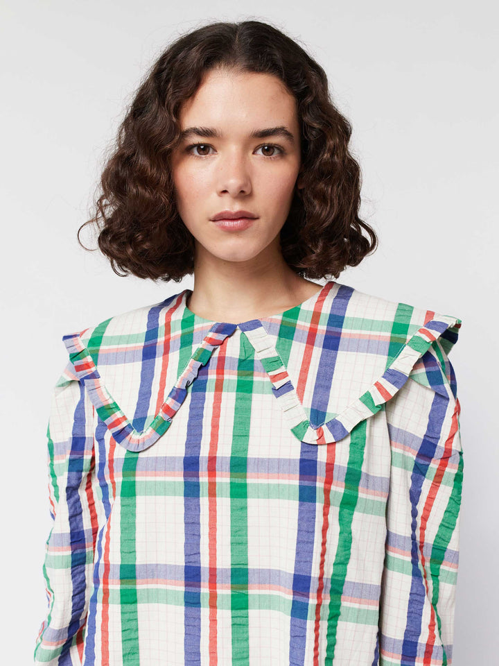 Oversized collar checked blouse