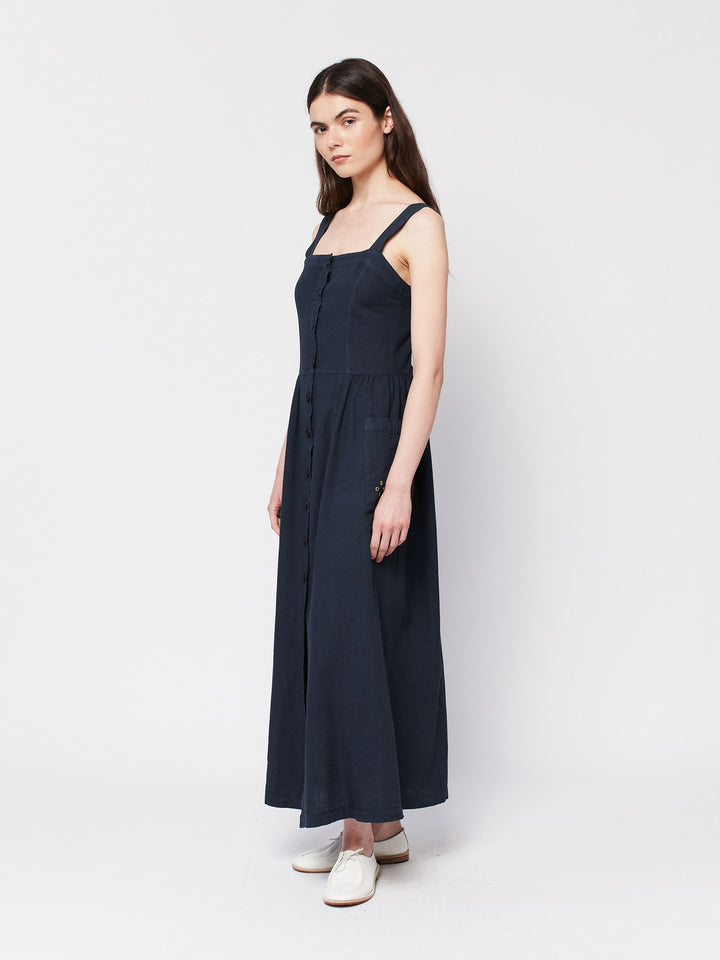 네이비 버튼 스트랩 원피스