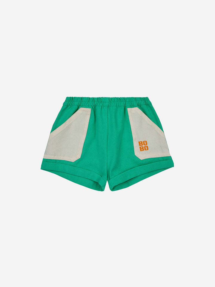 Contrast pocket woven shorts