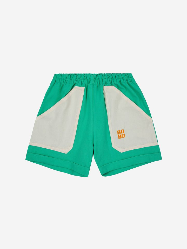 Contrast pocket woven shorts