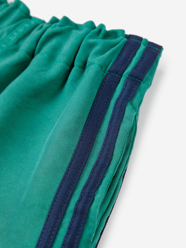 Lateral stripes woven short