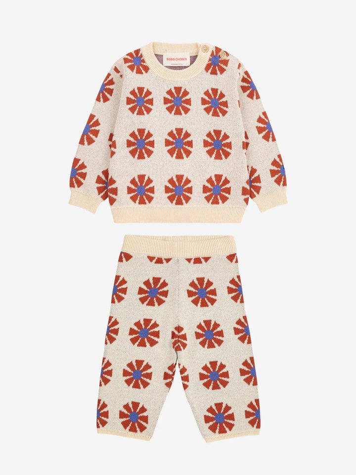 Kaleidoscope all over jacquard look