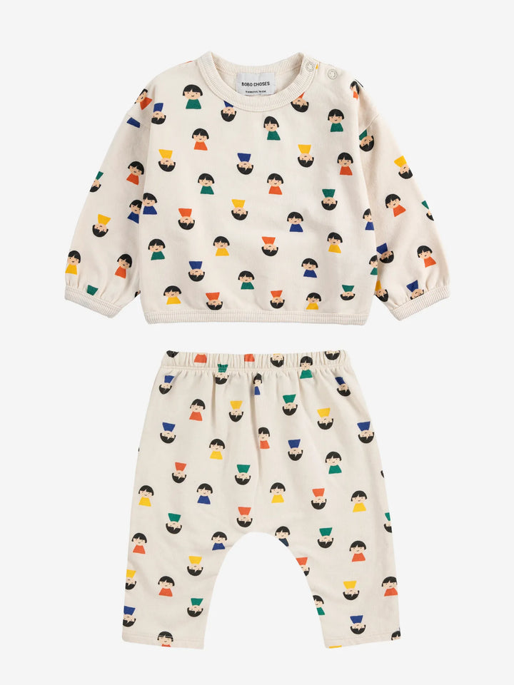 Game Pawns all over sweatshirt look