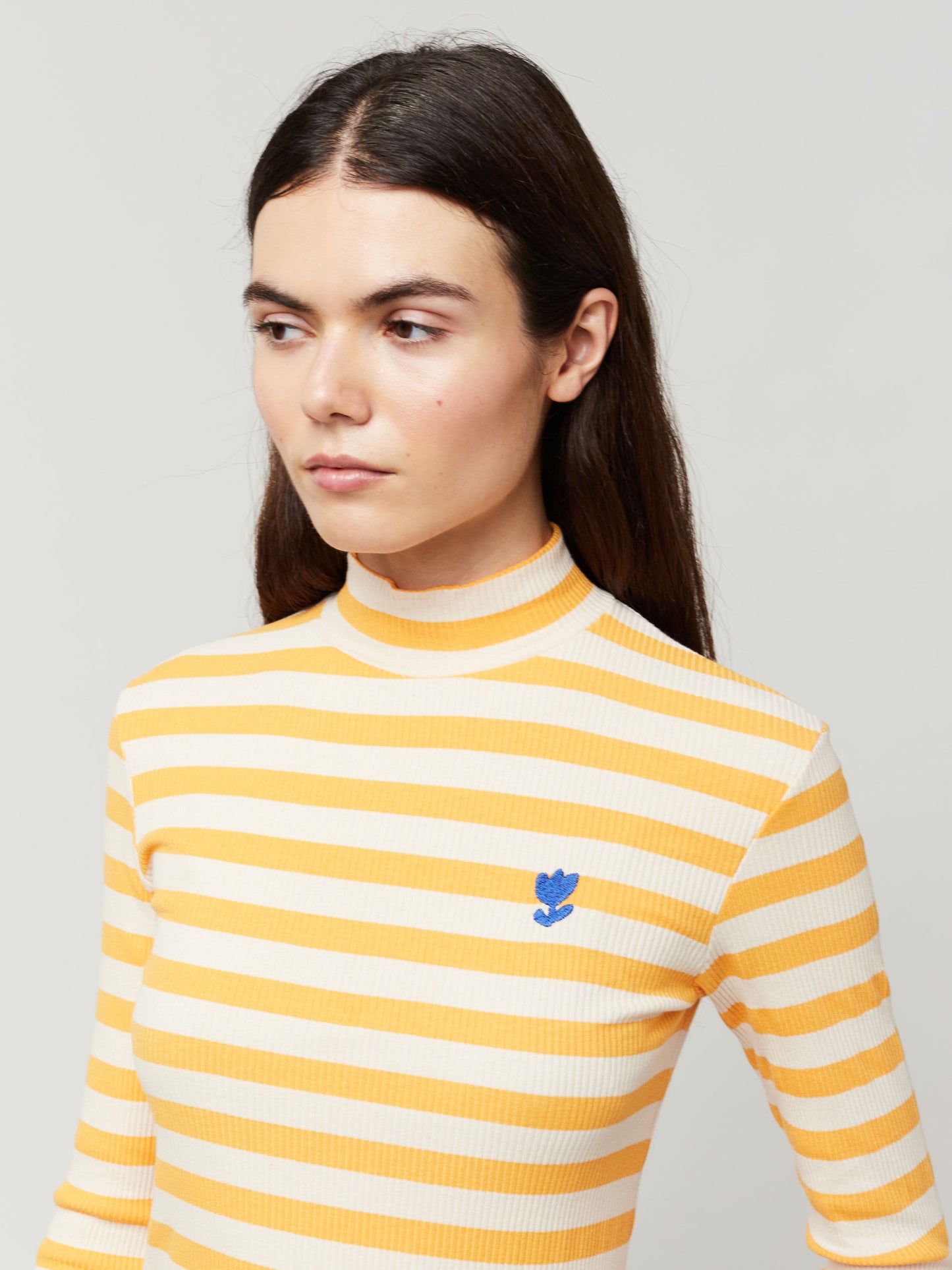 Ribbed striped turtle neck T-shirt