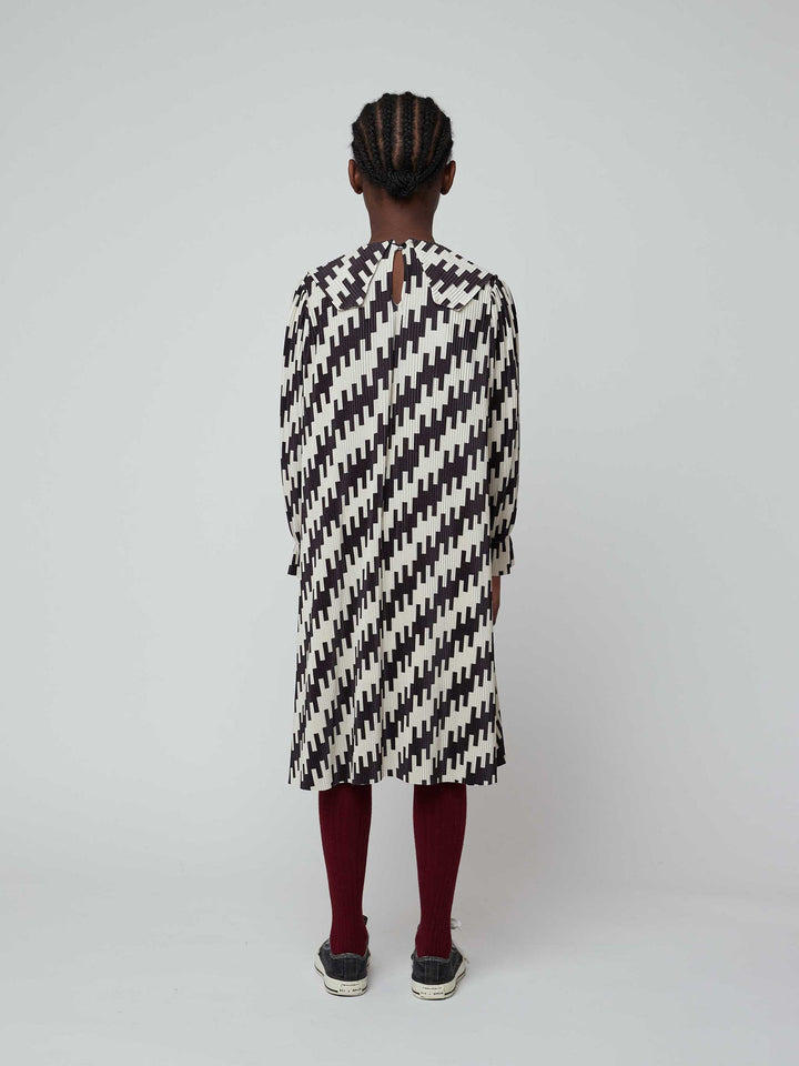 Abstract all over pleated dress