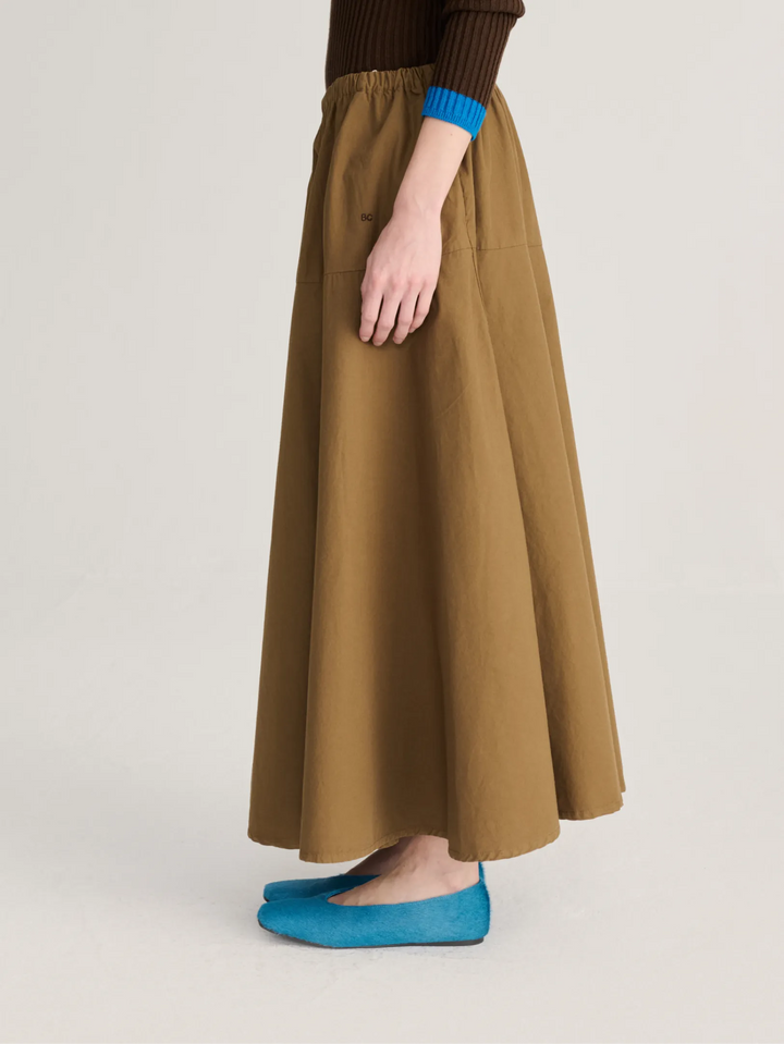 Paper touch evasé skirt