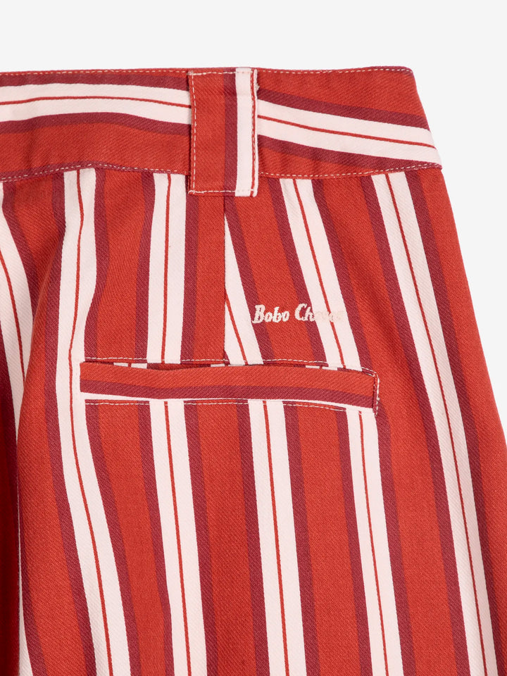 Pantalón de perneras anchas de sarga a rayas