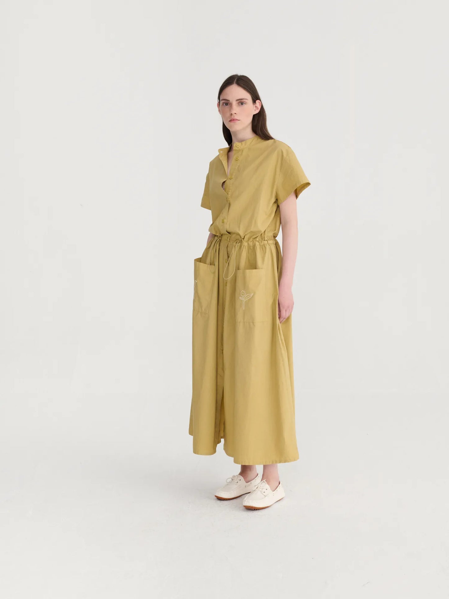 Round collar shirt dress