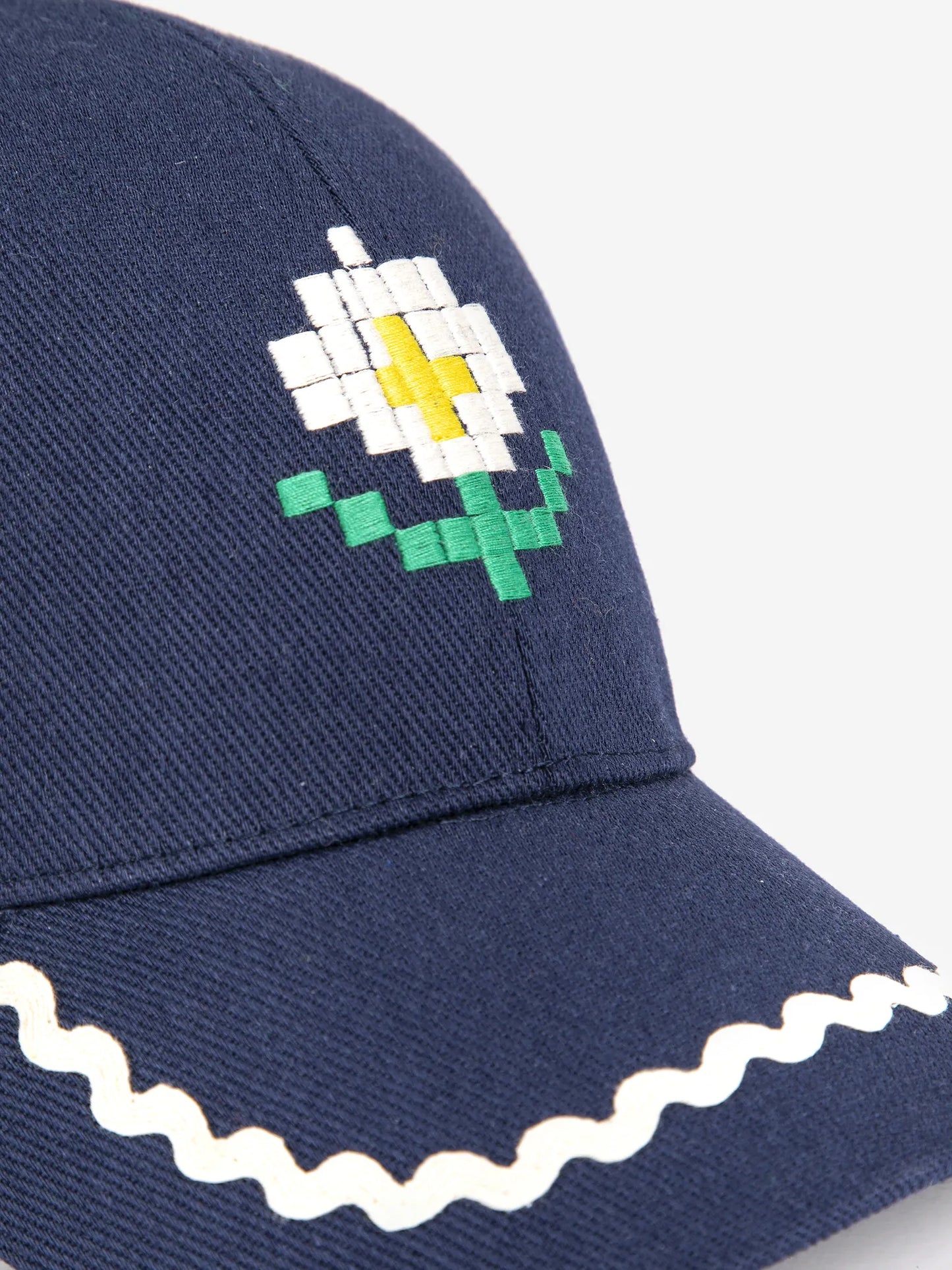 Pixel Daisy twill cap