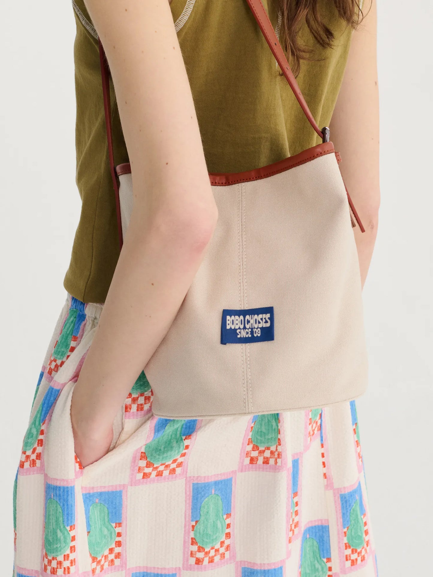 Canvas bucket bag