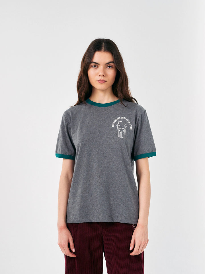 Faraway Castle embroidery T-shirt