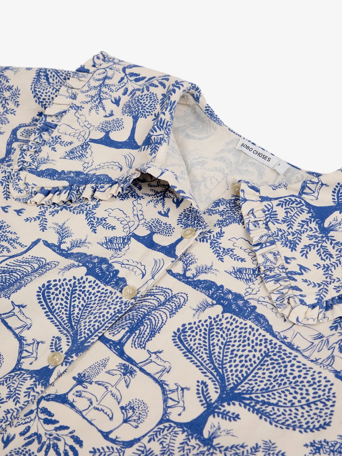 Blusa de cuello grande con estampado Wonderland