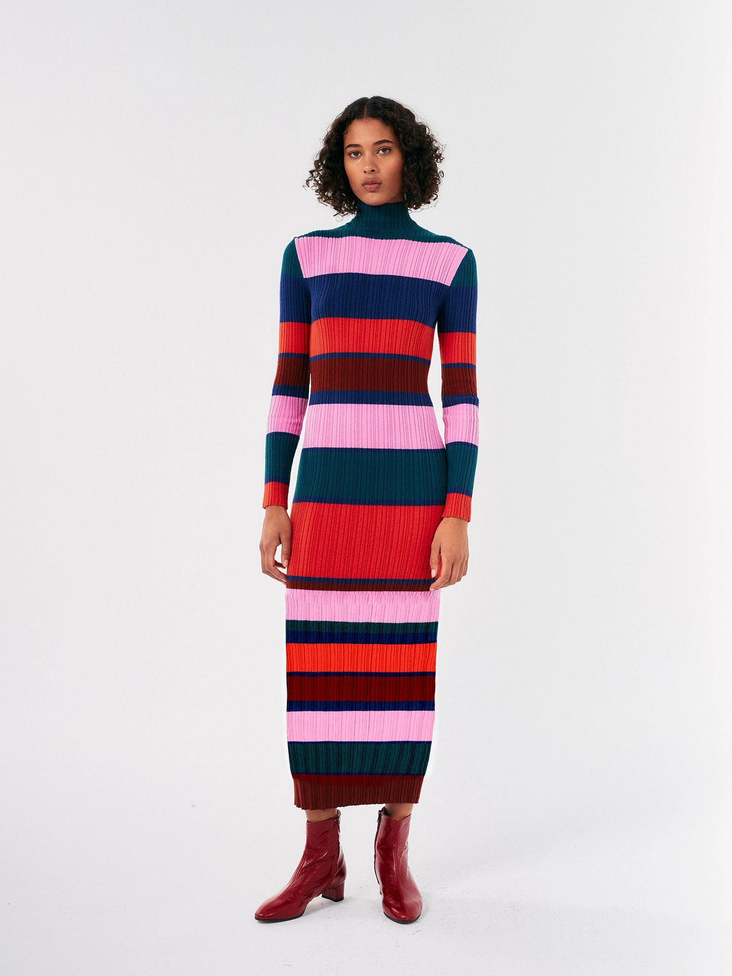 Robe en tricot rayée multicolore