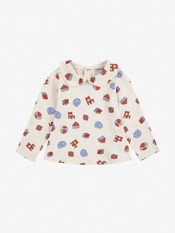 Toys all over collar T‑shirt look