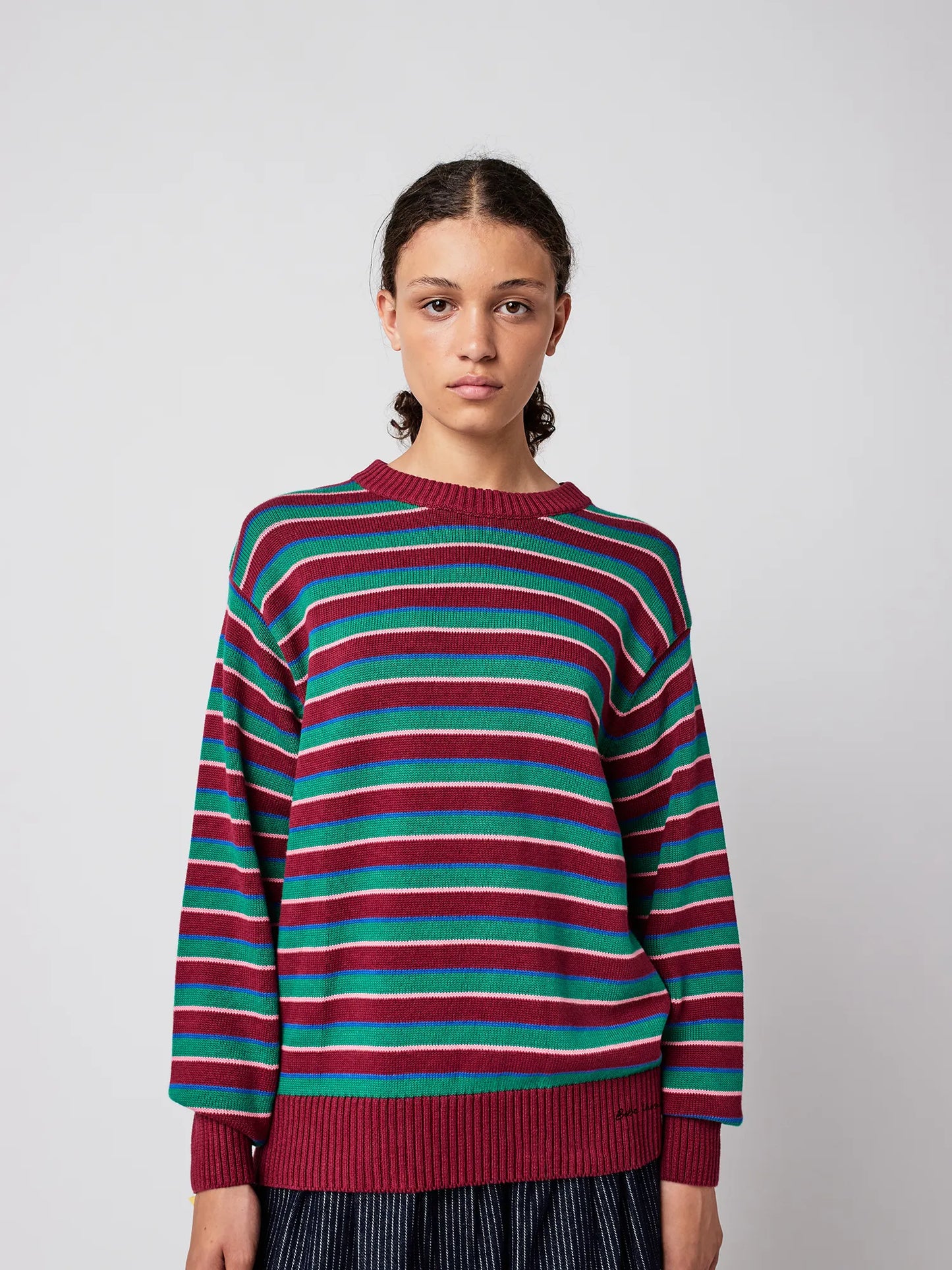 Taillierter Baumwollpullover mit Streifen