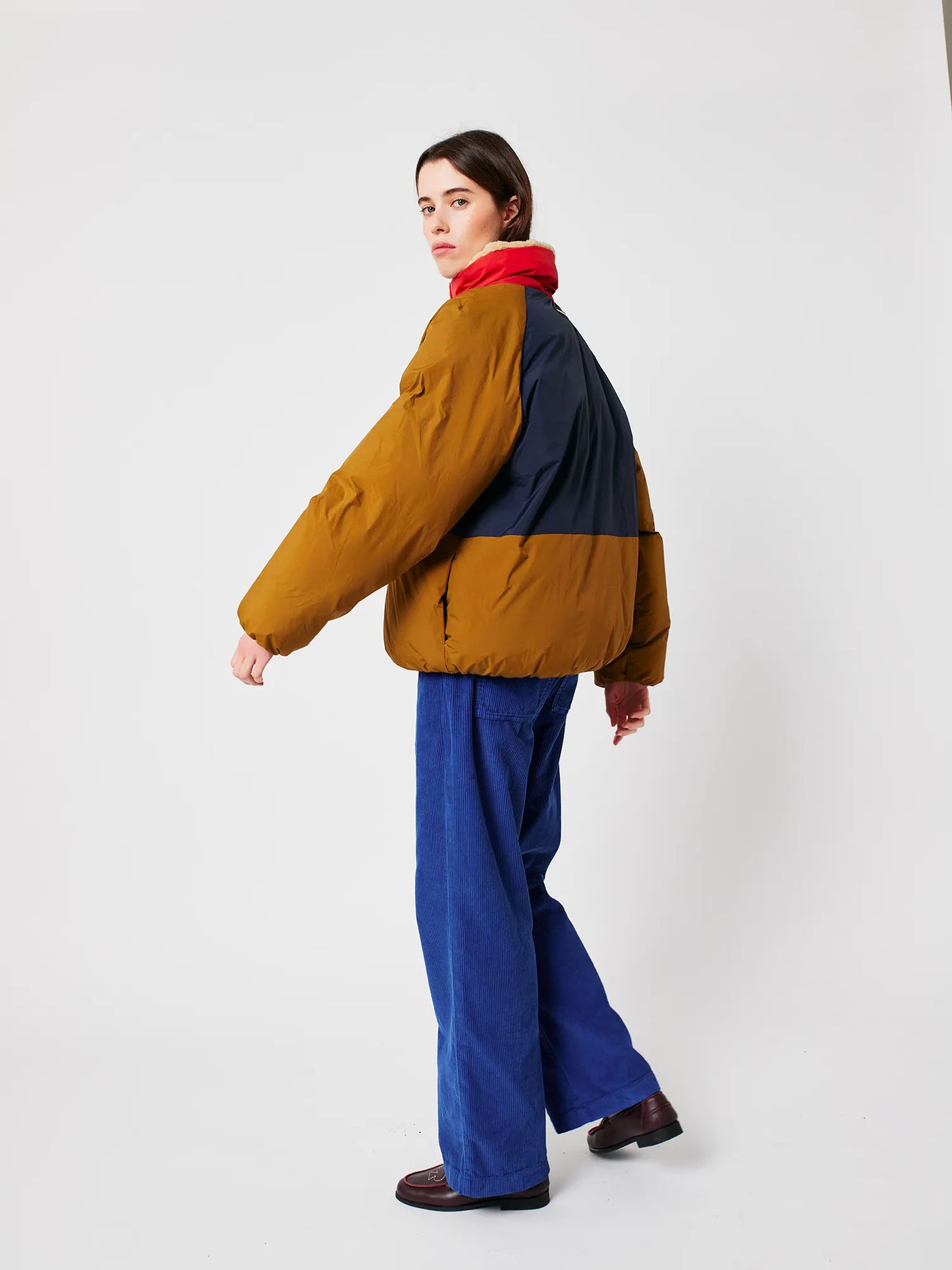 Color block ranglan sleeve padded puffer
