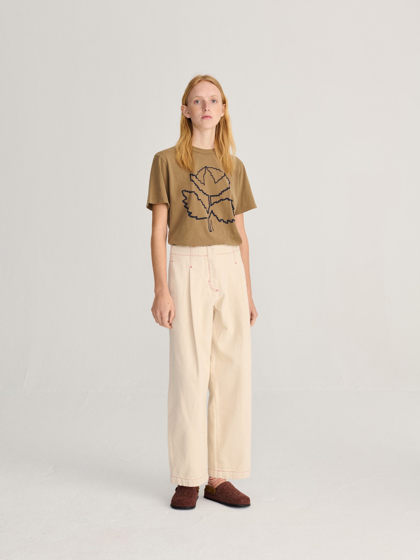 Camiseta Vibrant Flower