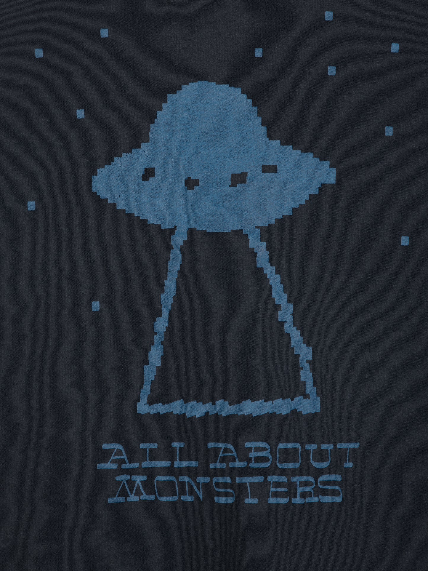 Oversize-T-Shirt Pixel Abduction