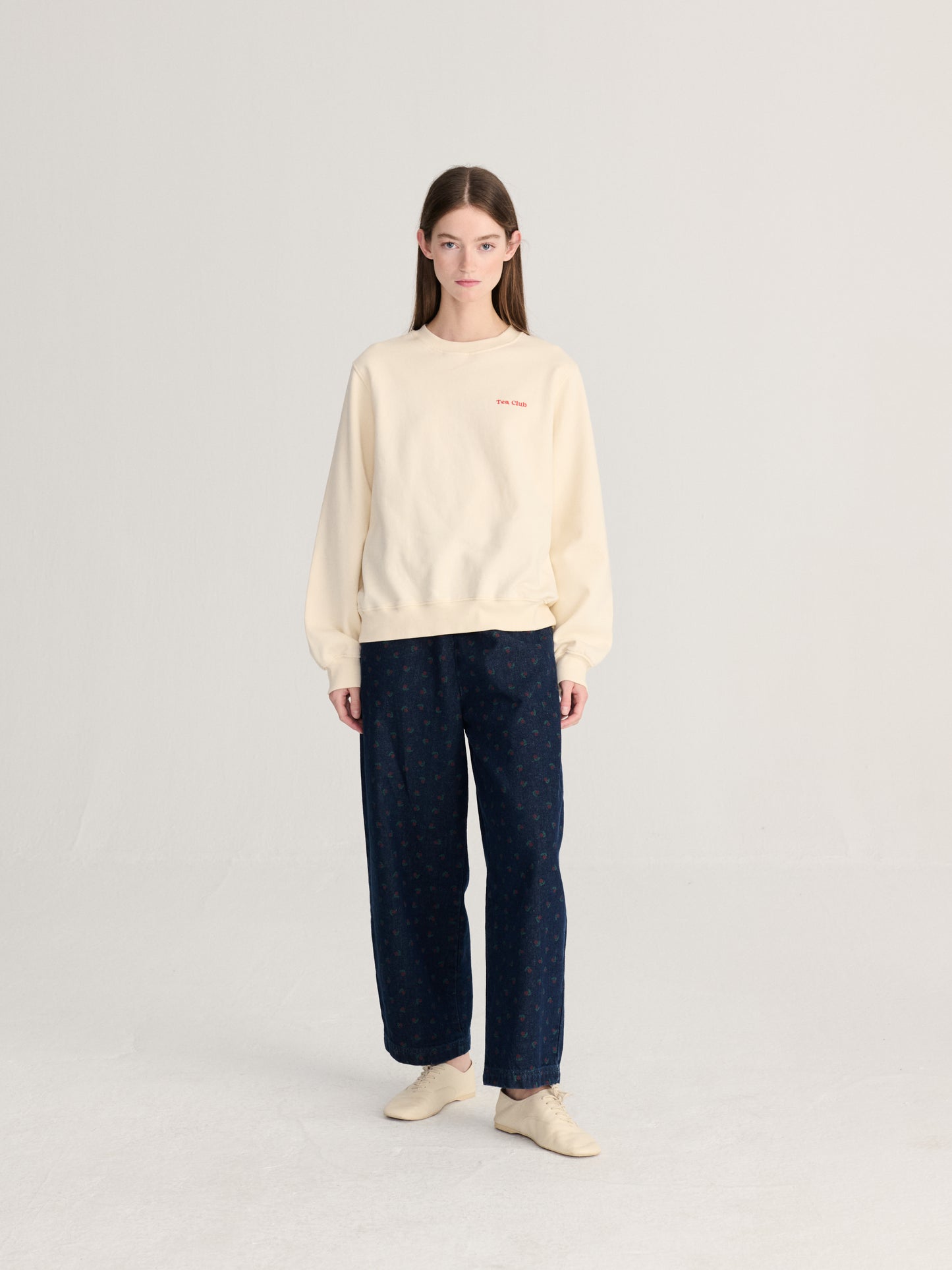 Monster Mug fitted sweatshirt