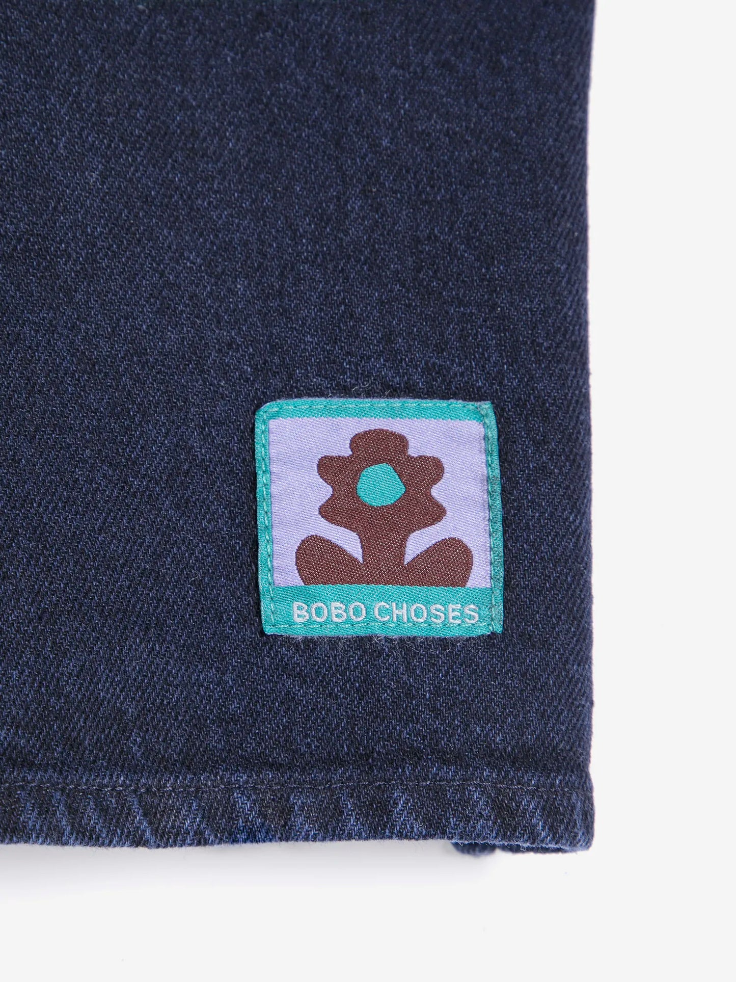 Big corduroy pockets light denim shirt