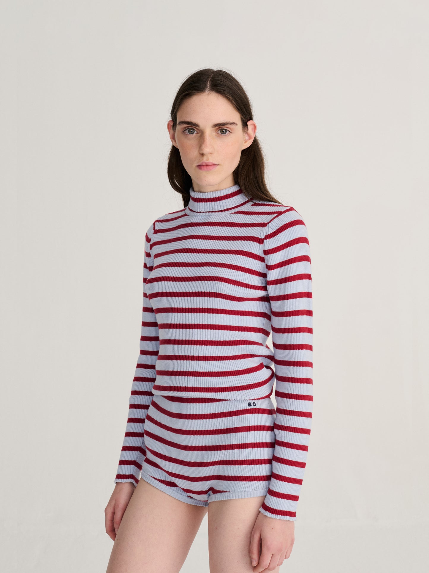 Jersey de cuello alto de mezcla de lana y algodón a rayas