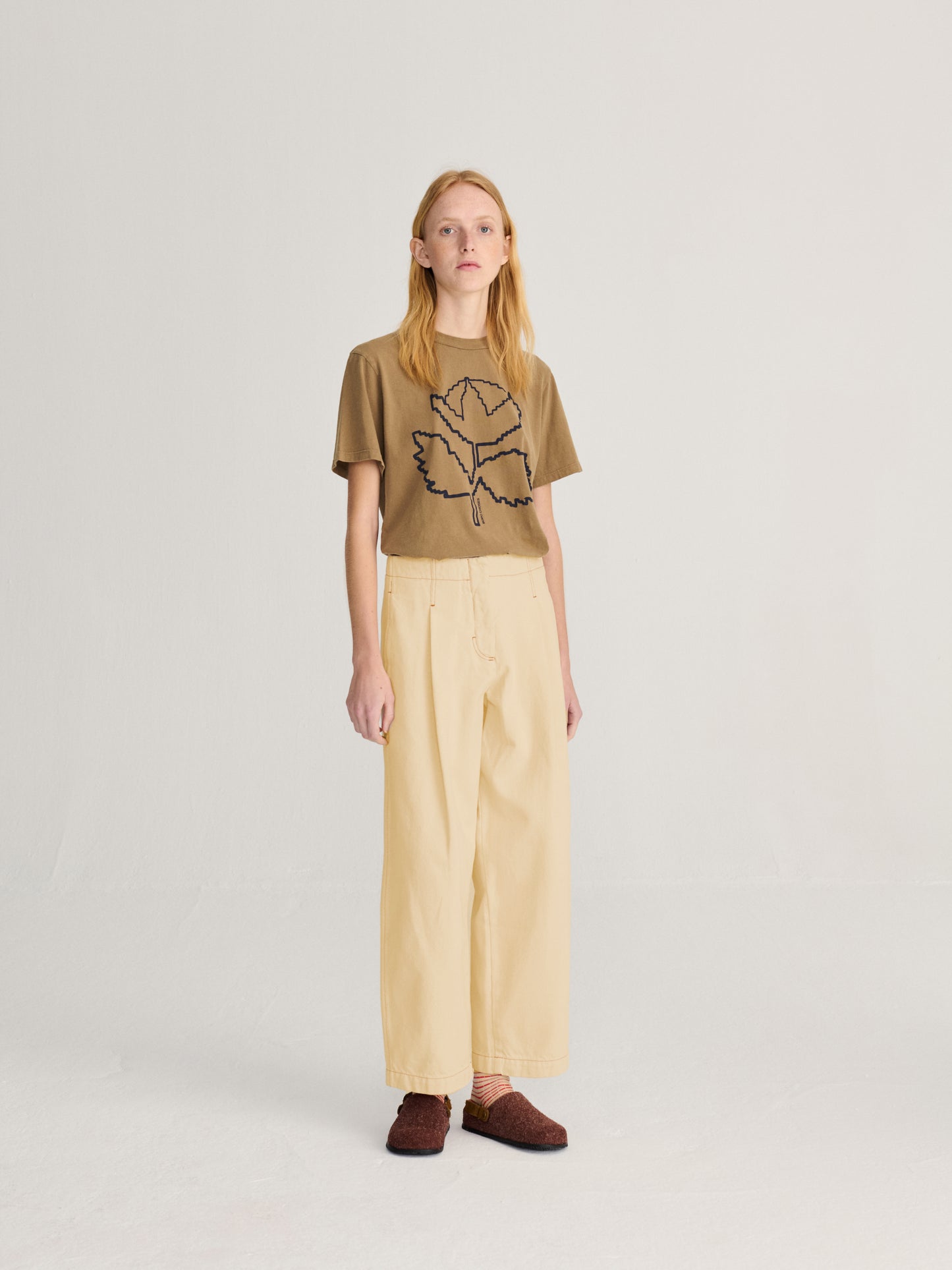 Light Yellow twill pleated barrel pants