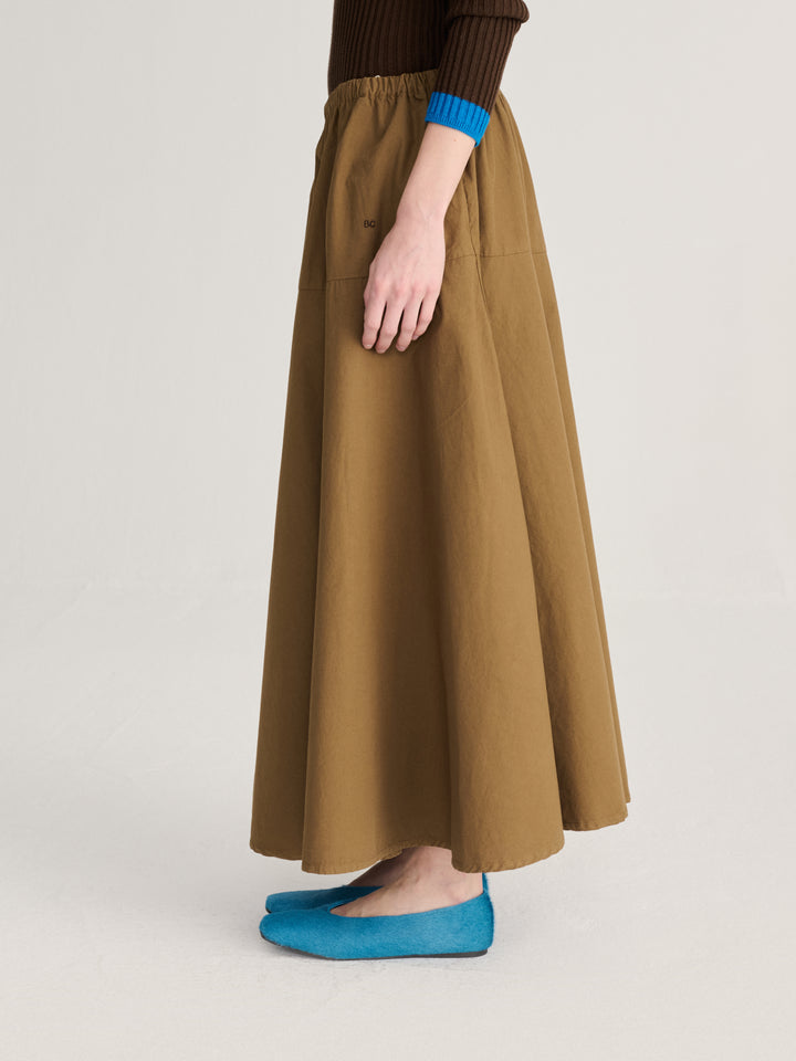 Paper touch evasé skirt