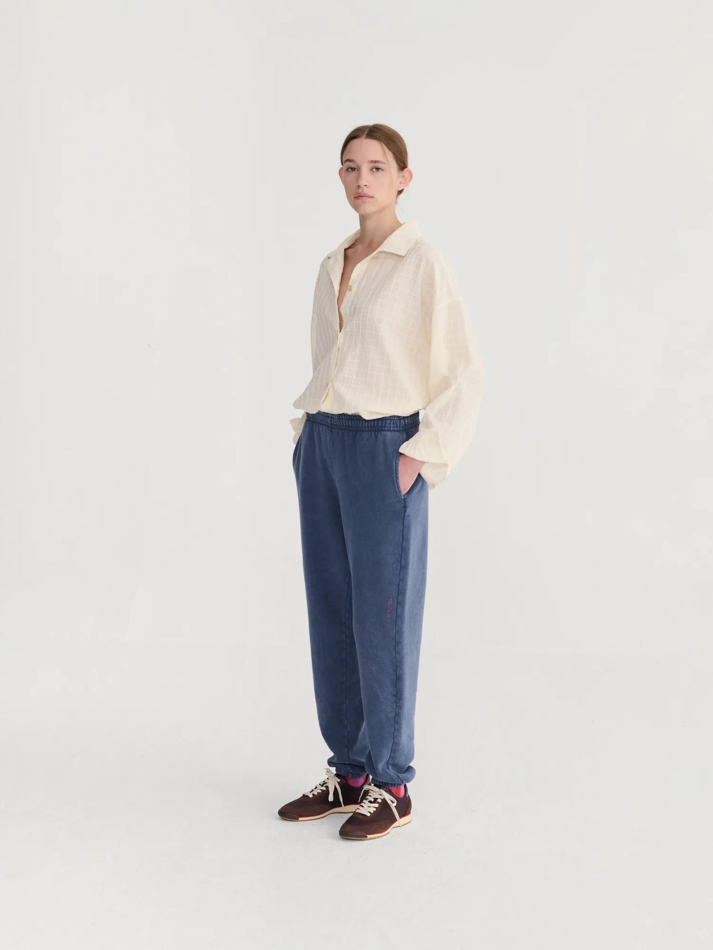 Pantalón jogger Nest