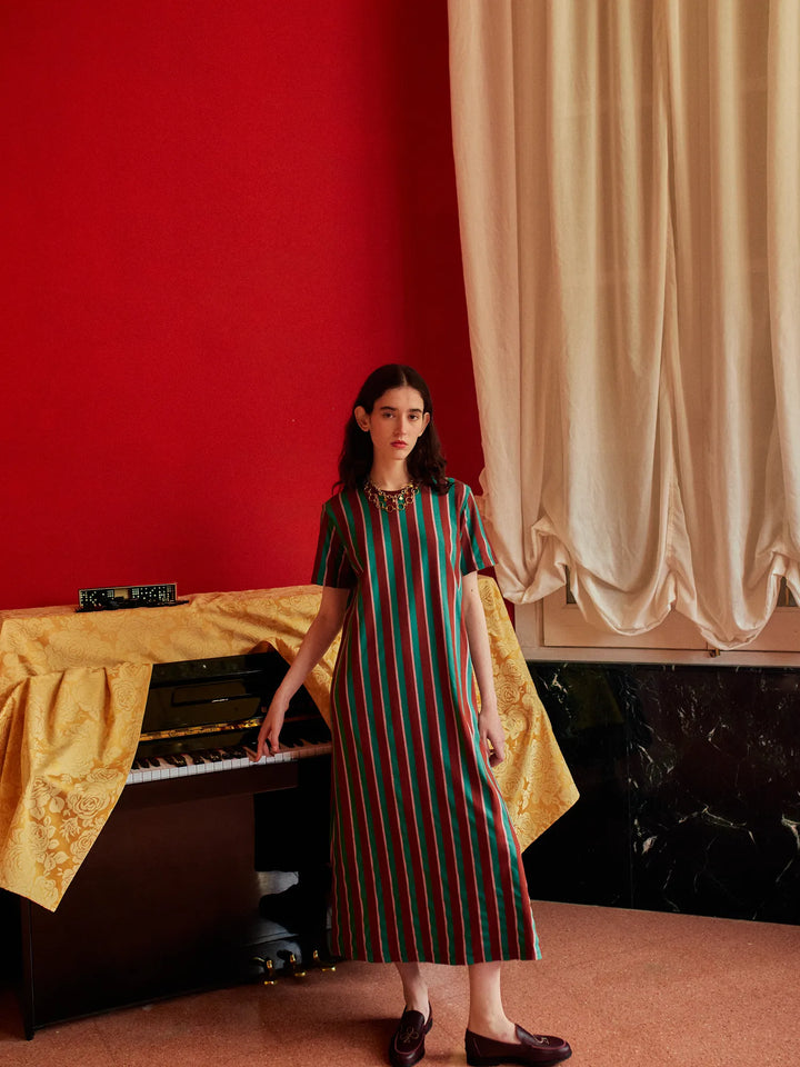 Robe mi-longue rayée