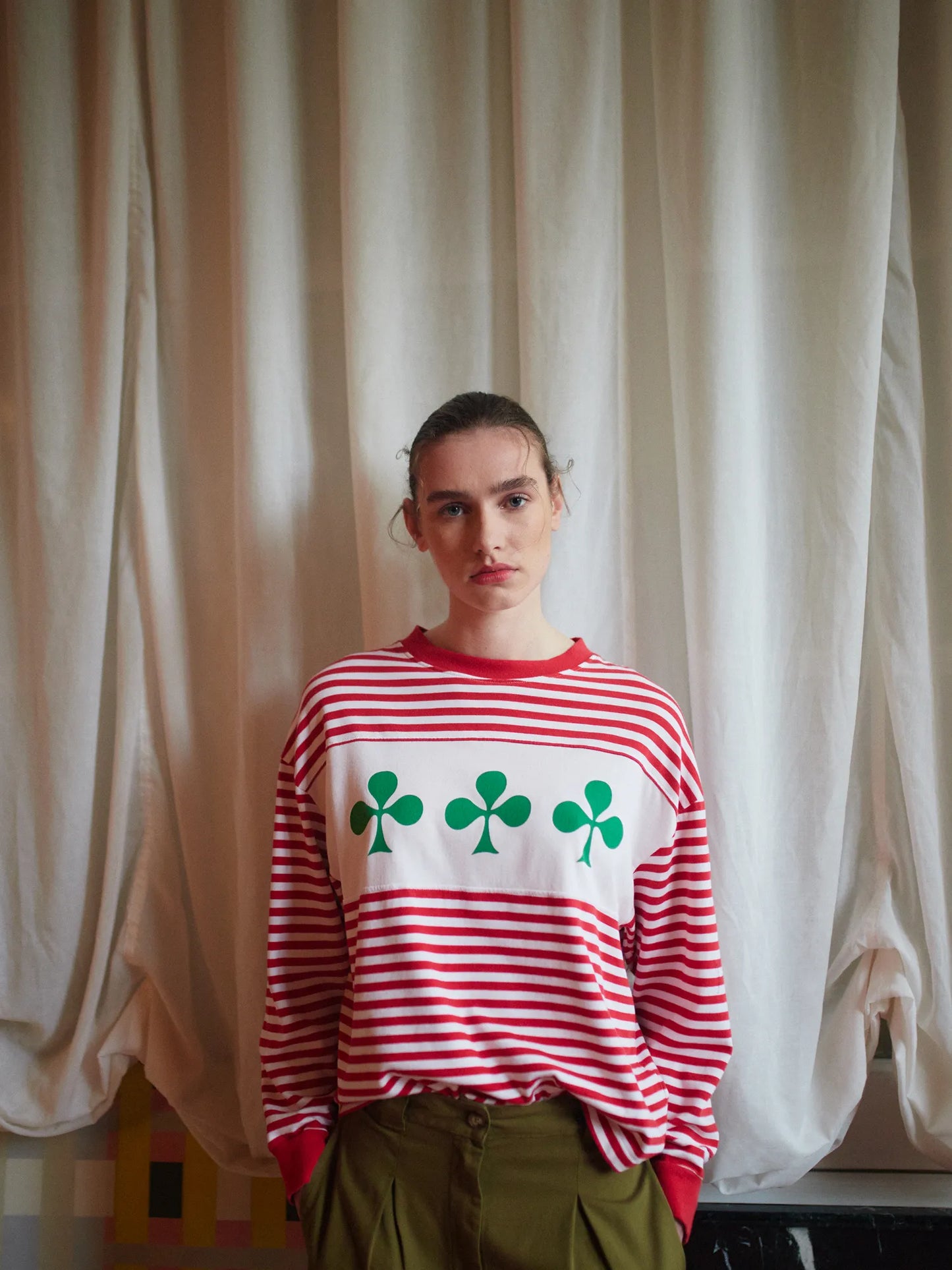 Lässiges Strick-T-Shirt mit Streifen Shamrock