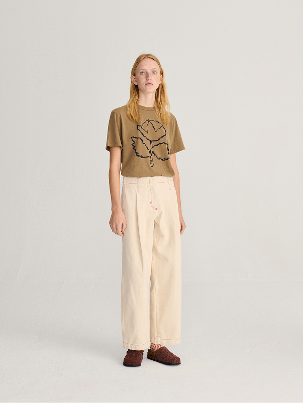 Ecru twill pleated barrel pants