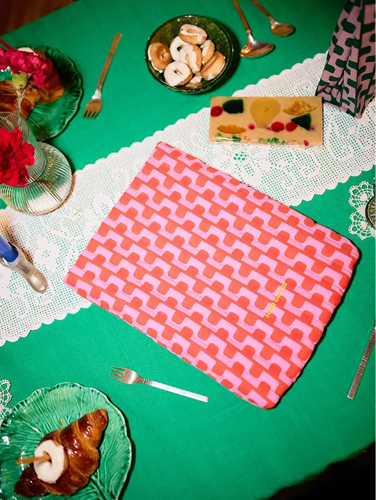 Chain quilted laptop cover