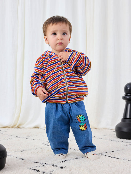 Roll The Dice light denim look