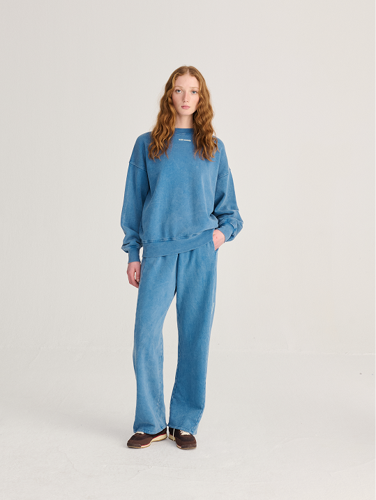 Blue Ease sweatshirt