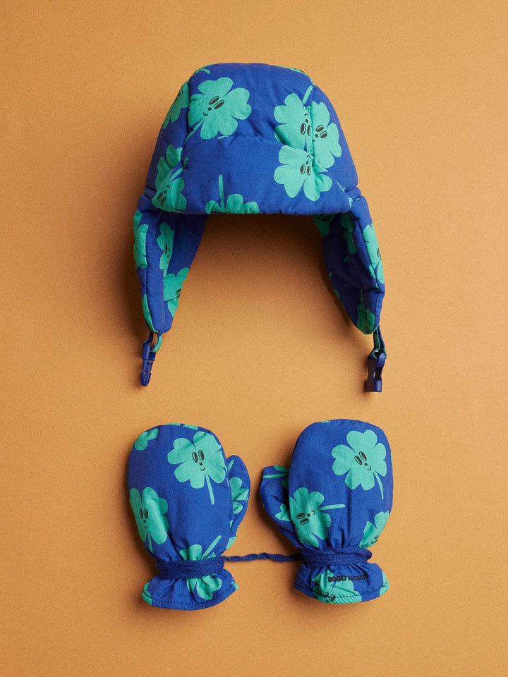 Lucky Clover all over chapka & mittens set