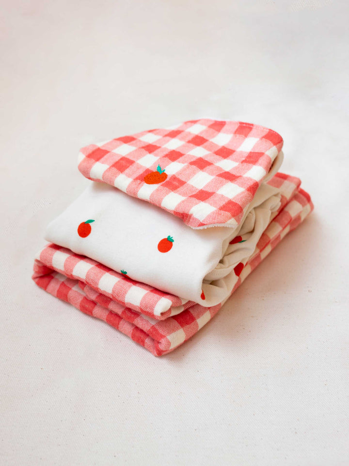 Tomato overall and Vichy pack