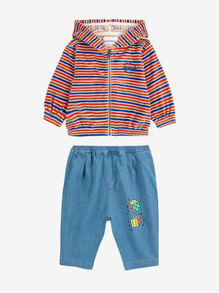 Roll The Dice light denim look