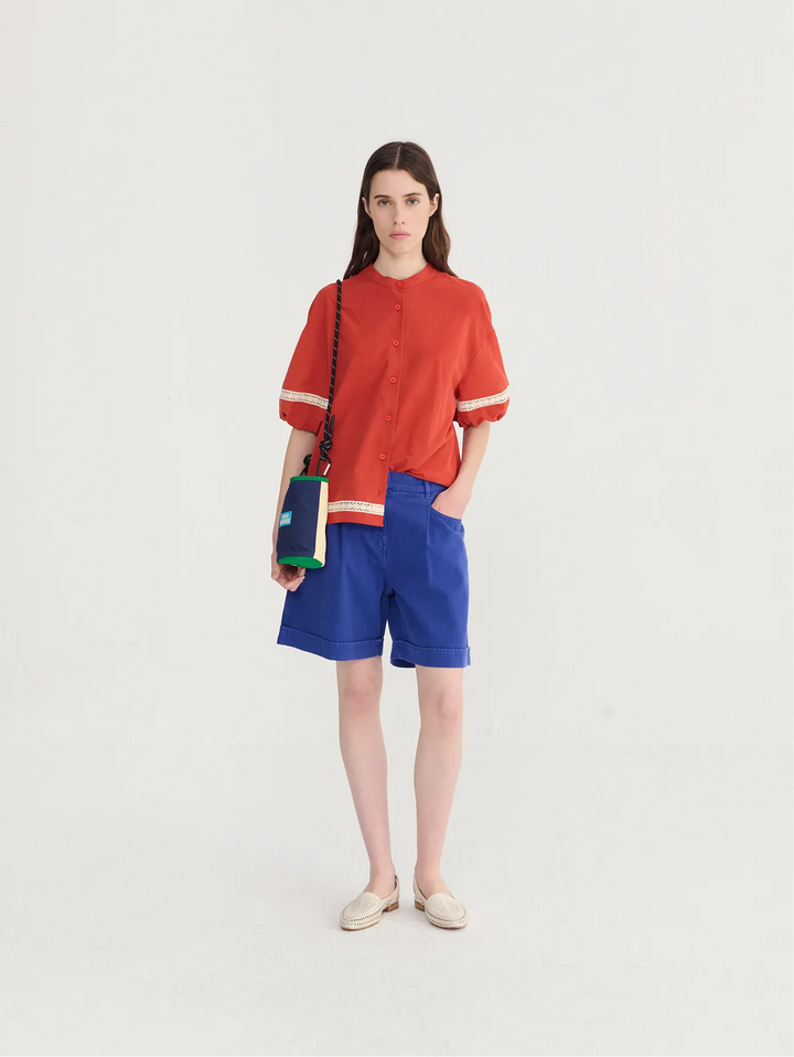 Pleated twill bermudas