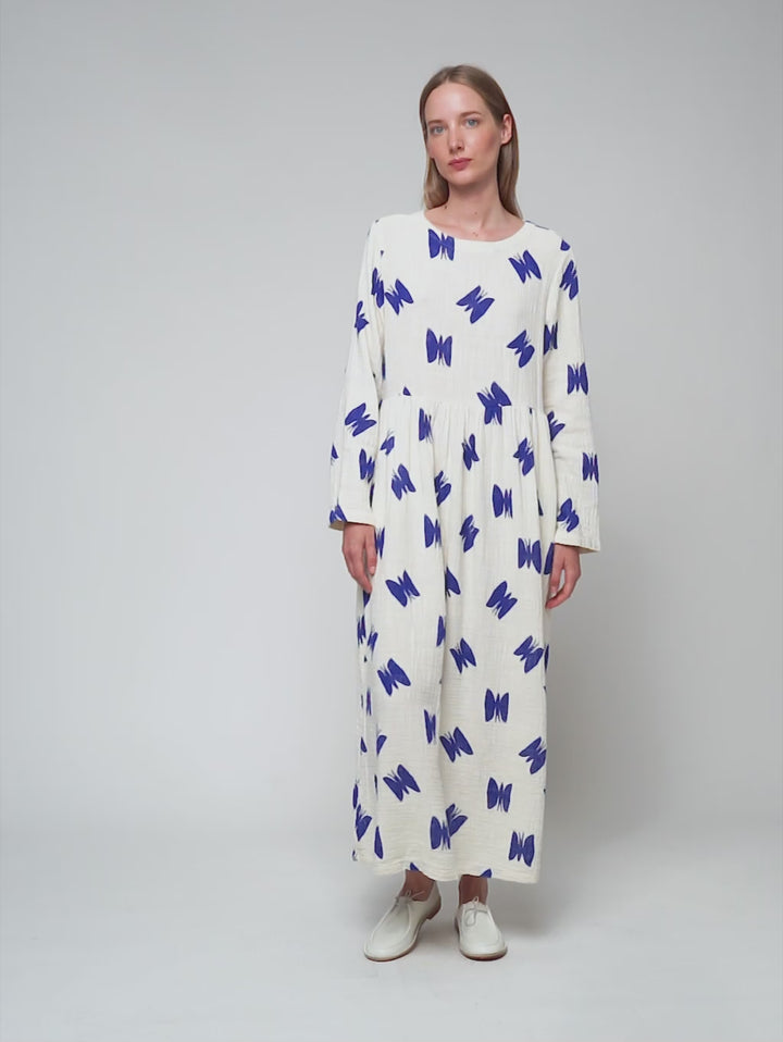 Vestit llarg acampanat estampat papallones