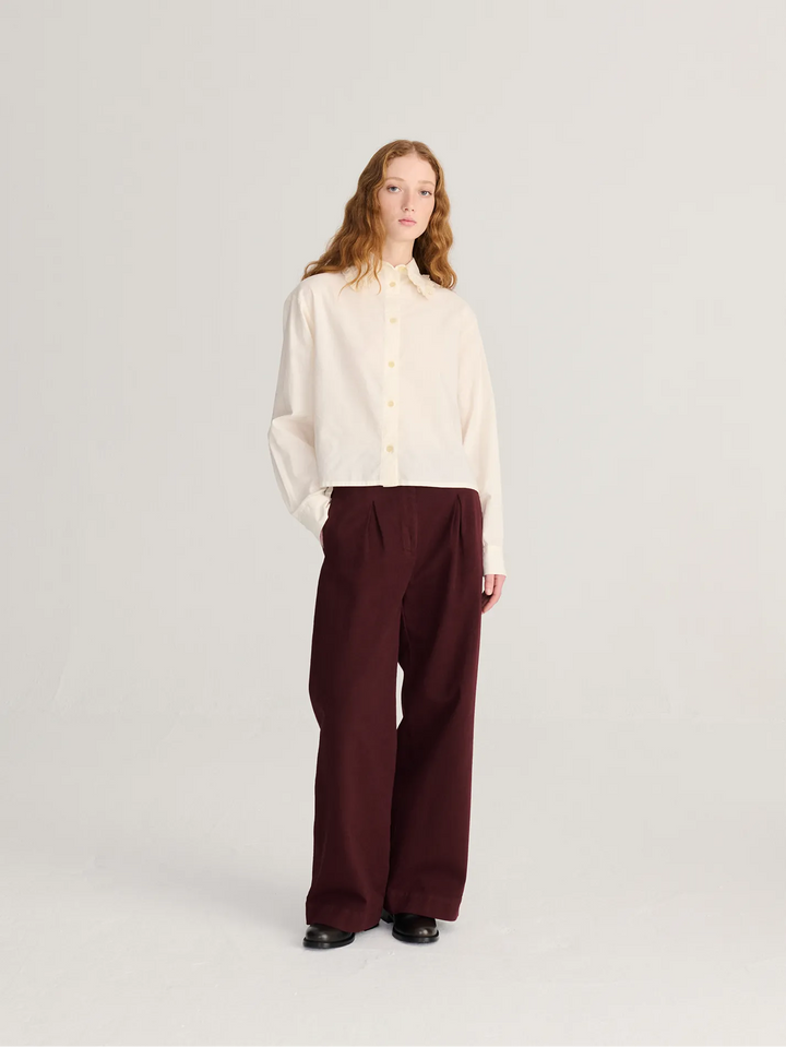 Weite Faltenhose aus Twill